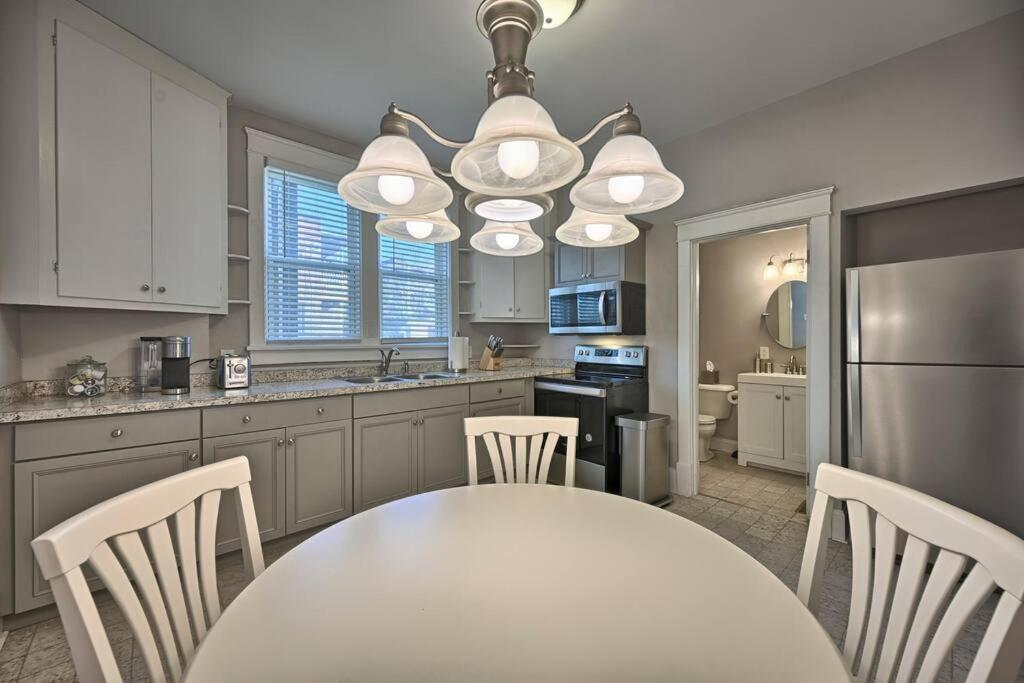 Suites On Seneca - Lovely 2 Bed 1 Bath Apartment Гаррисберг Экстерьер фото